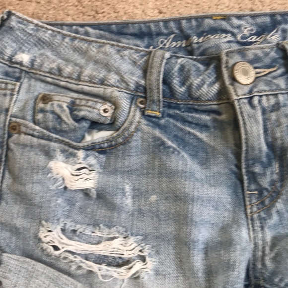 white washed ripped American Eage jean shorts - Picture 3 of 3